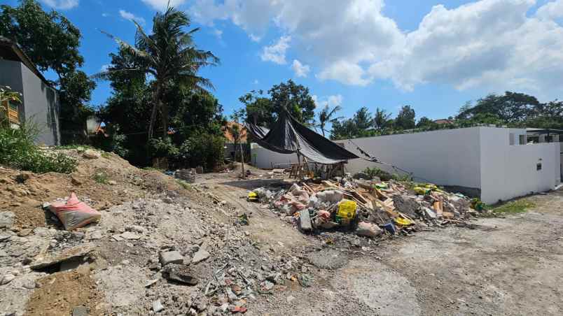 dijual tanah komersil lingkungan villa lokasi umalas