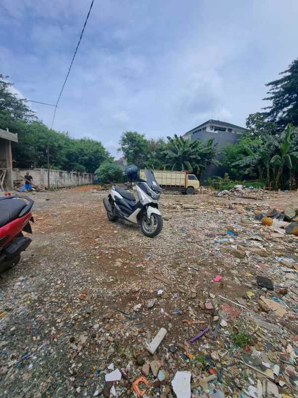 dijual tanah lubang buaya