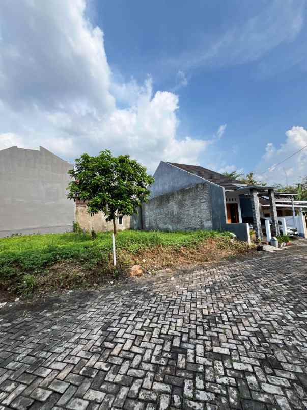 dijual tanah tembalang