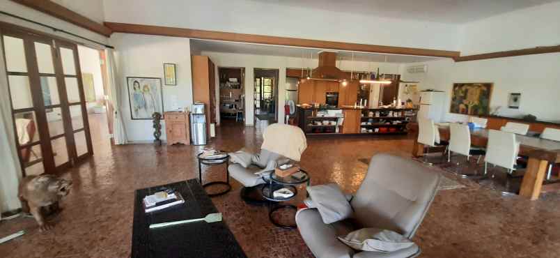 dijual vila dgn pasilitas modern di lovina