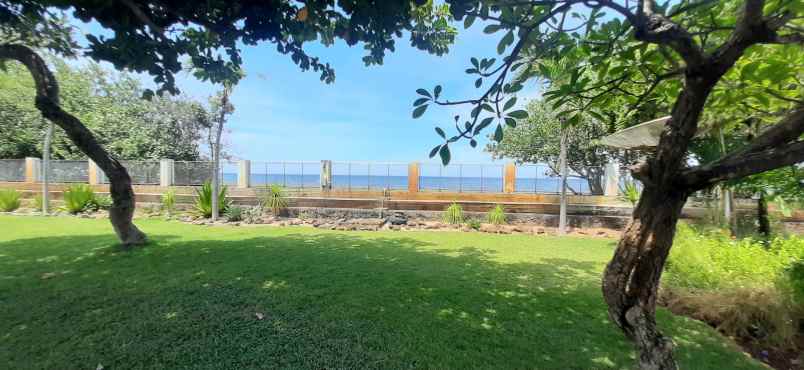 dijual vila dgn pasilitas modern di lovina