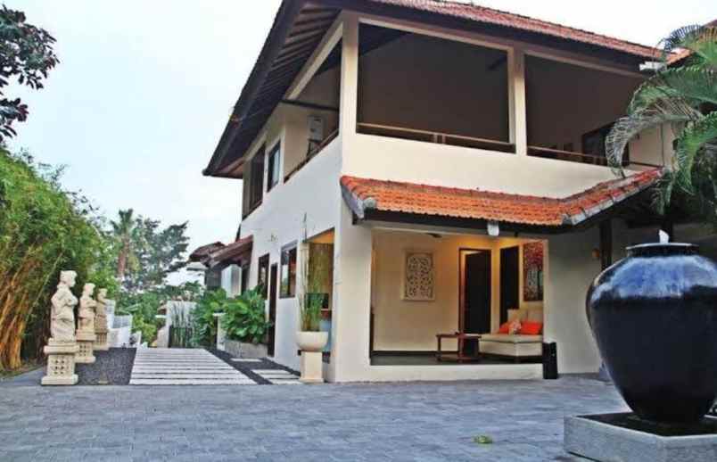 dijual villa di komple canggu nerawa bali