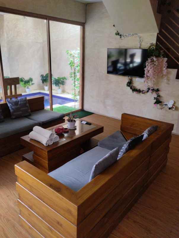 dijual villa jimbaran badung bali