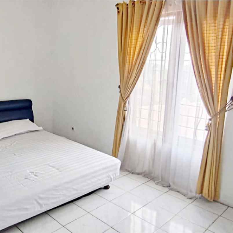 dijual villa jl mekar jaya kel
