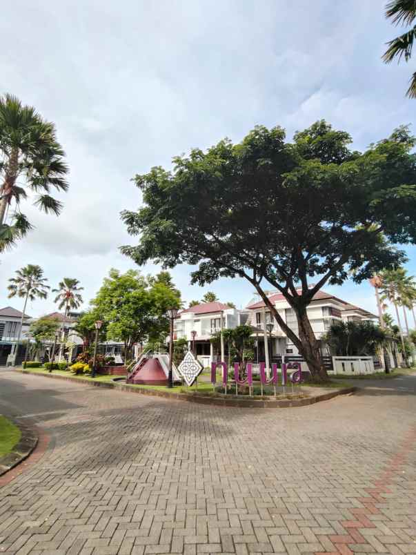 dijual villa oro oro ombo