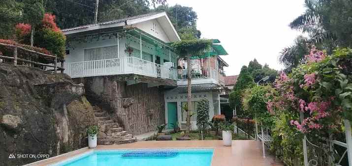 dijual villa pertanian