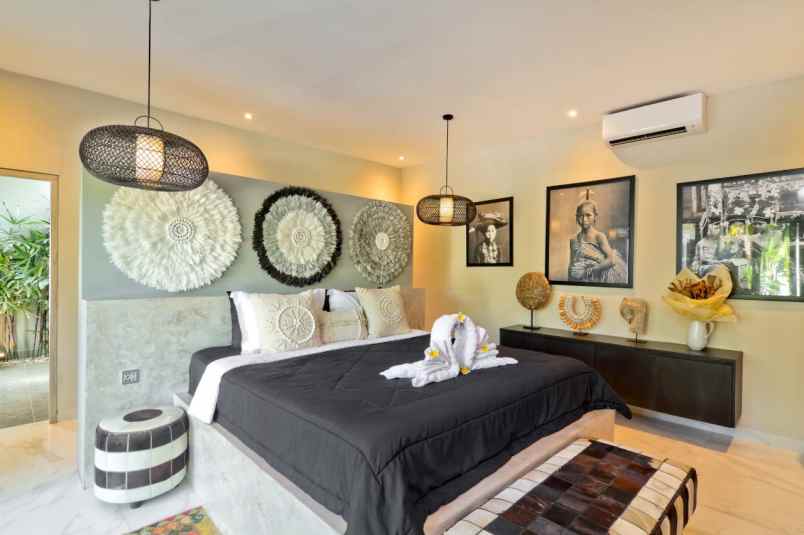 dijual villa seminyak