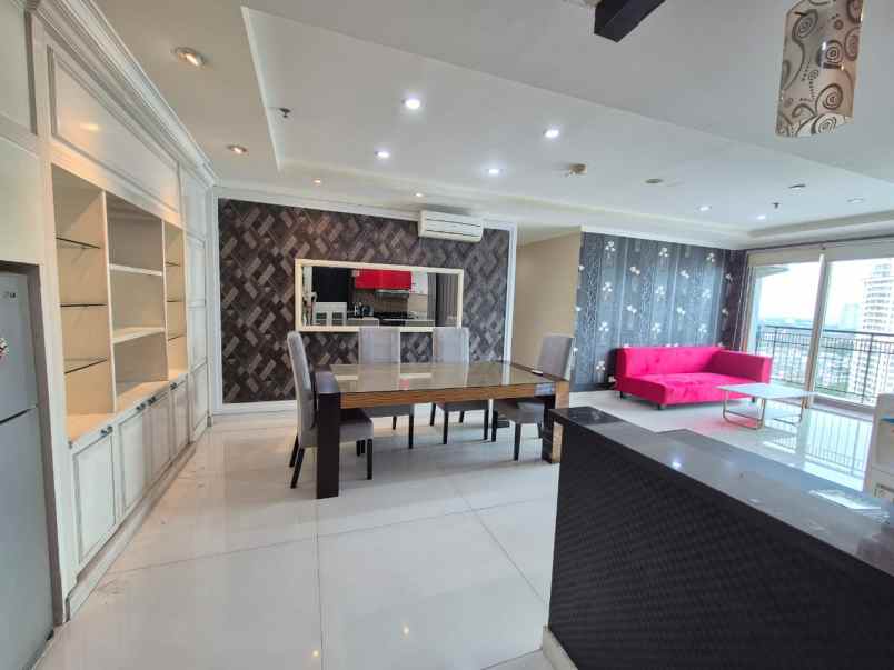 disewa apartemen french walk moi posisi hook furnished