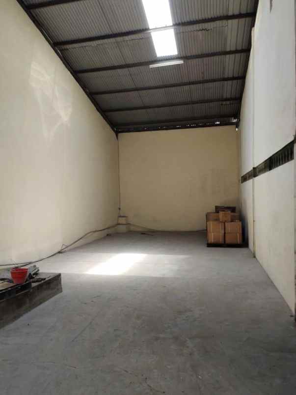 disewakan gudang di margomulyo surabaya