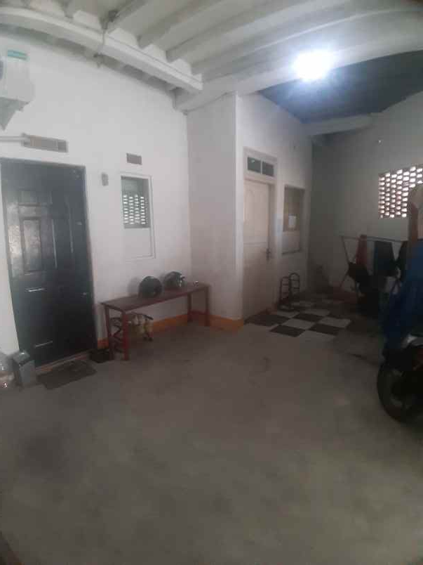 disewakan kost jl sultan ageng tirtasaya