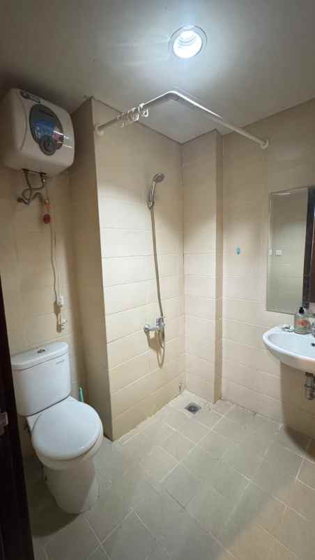 disewakan murah apartemen saveria bsd city
