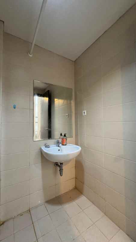 disewakan murah apartemen saveria bsd city
