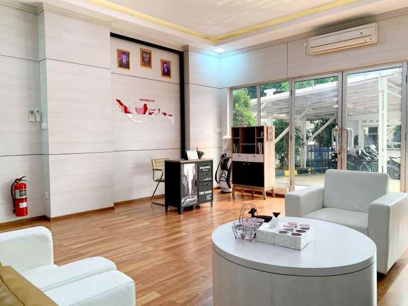 disewakan ruko gudang kantor delta silicon lippo cikarang