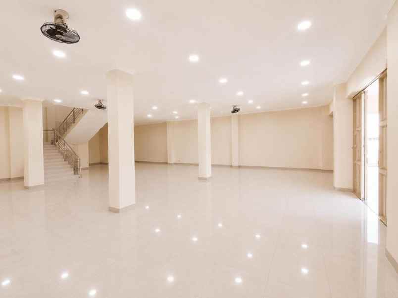 disewakan ruko gudang kantor jalan agus salim bekasi