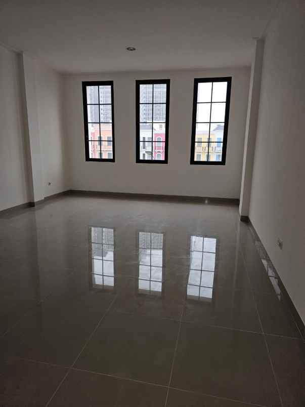 disewakan ruko osaka pik2 boulevard 145 juta