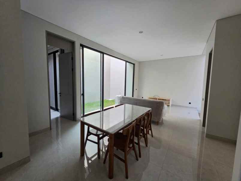 disewakan rumah dempsey hills citraland