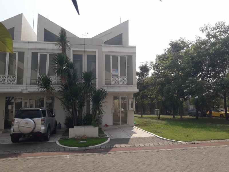 disewakan rumah grand pakuwon tandes surabaya