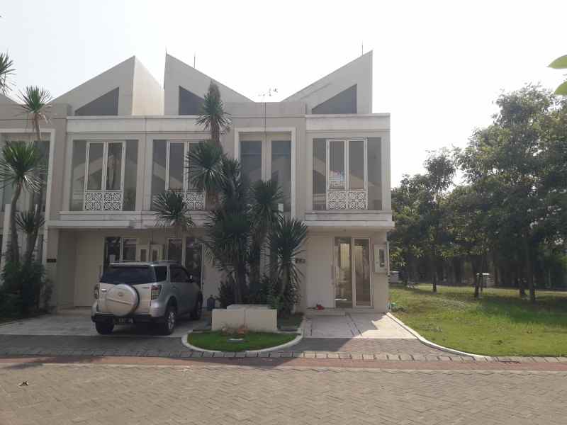 disewakan rumah grand pakuwon tandes surabaya