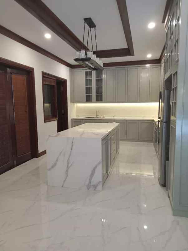 disewakan rumah kemang inside a quiet cluster