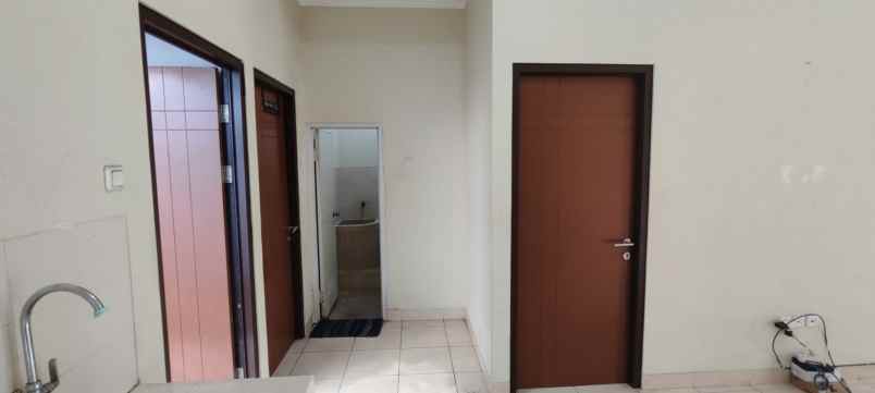 disewakan rumah kgv2 karawang barat