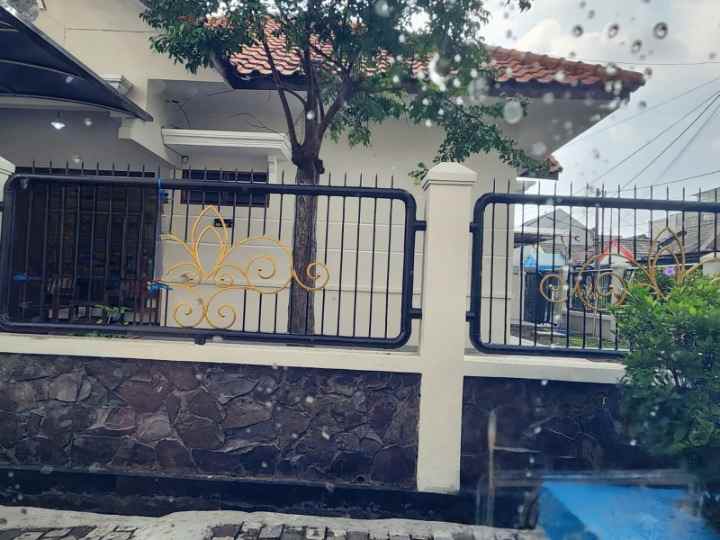 disewakan rumah klampis semolo