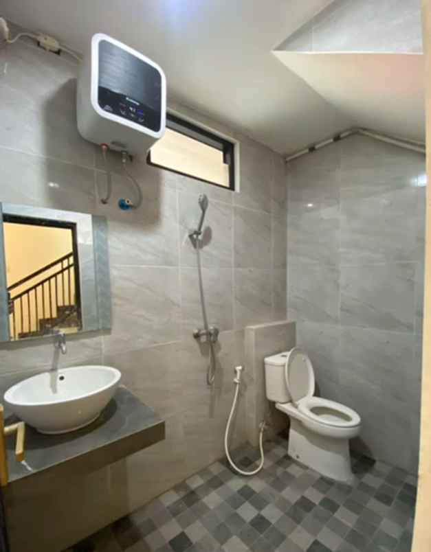 disewakan rumah manyar tirto