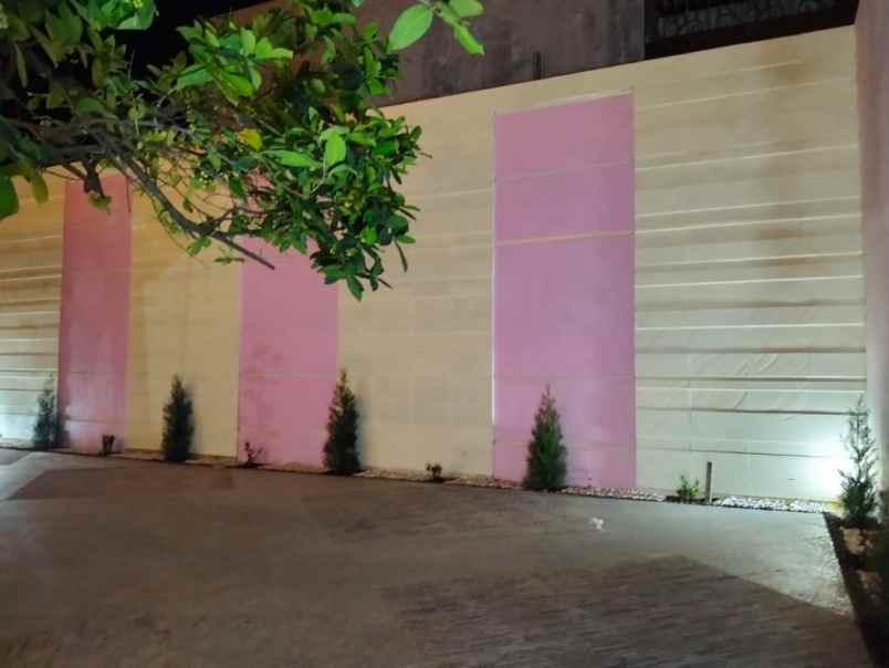 disewakan rumah pakuwon city