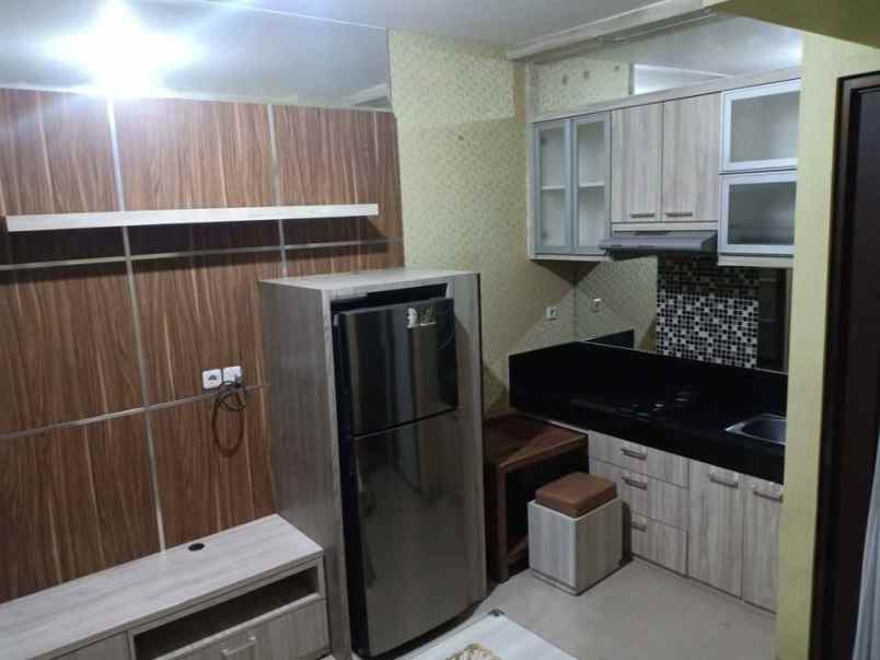 disewakan rumah pantai mentari