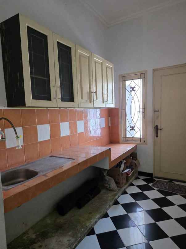 disewakan rumah pantai mentari jl abdul