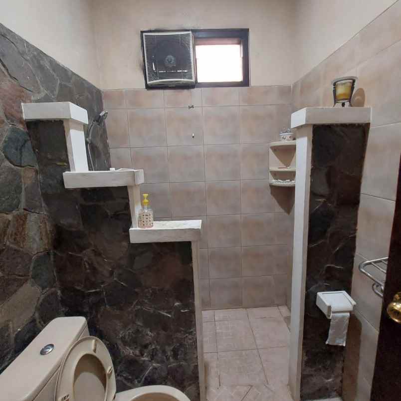 disewakan rumah pondok kelapa