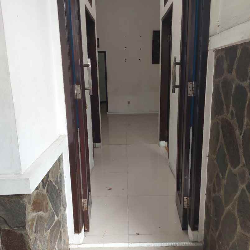 disewakan rumah pondok kelapa