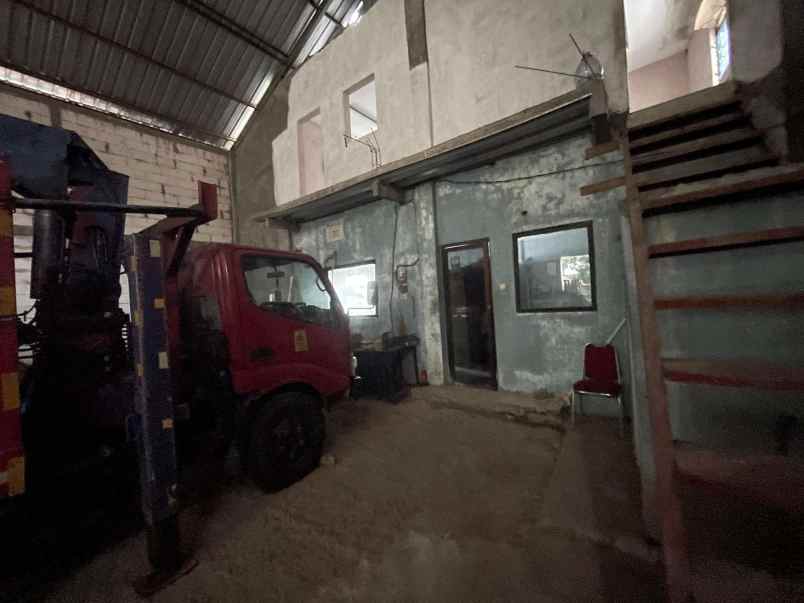 gudang plus kantor lokasi tengah kota semarang