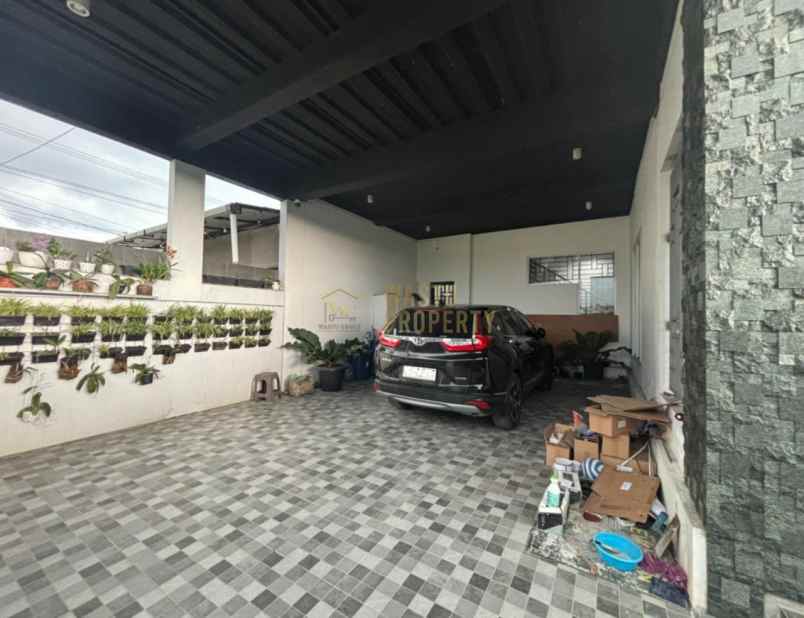 hunian dua lantai premium di jantung mertoyudan