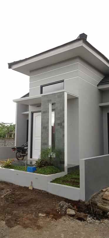 hunian minimalis goldenland residence pakisaji malang