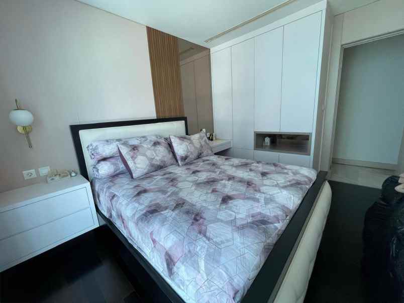 jual apartemen regatta private lift sea view 3br