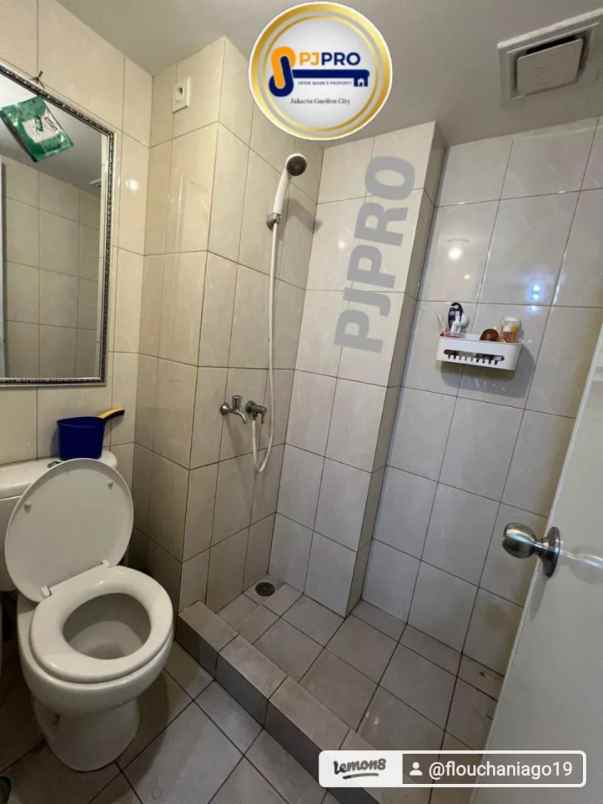 jual butuh cepat apart springlake sumber furnish