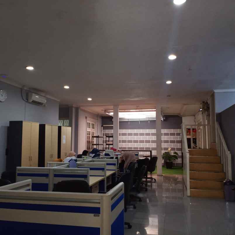 jual rumah dan kantor di kawasan tebet barat jakarta