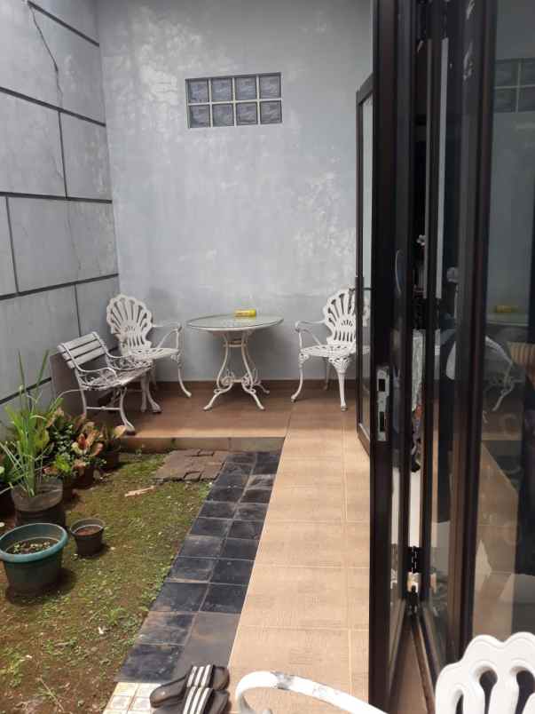 jual rumah di cluster puri aw smart asri