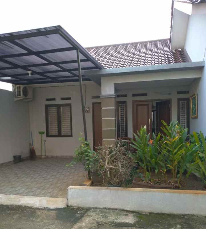 jual rumah di cluster puri aw smart asri