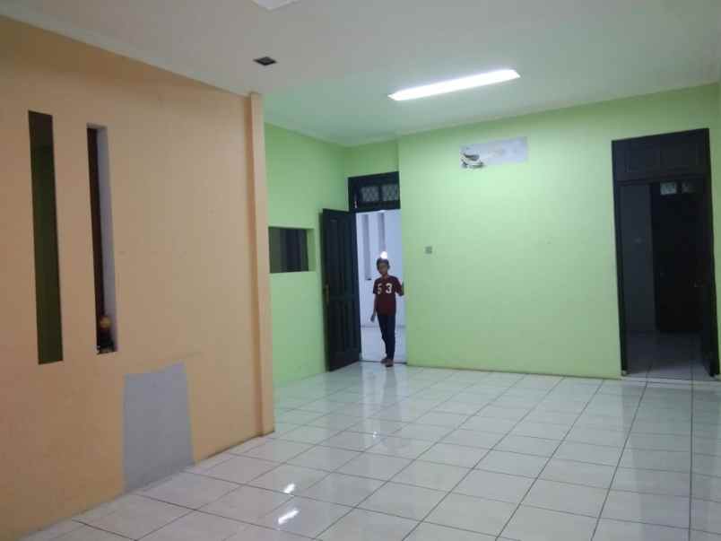 jual rumah hook dikomplek kavling dki pondok kelapa