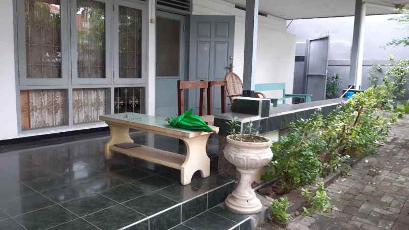 jual rumah lama bagus di area darmo surabaya strategis