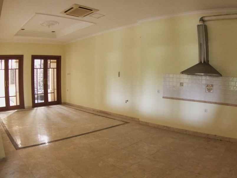 jual rumah mewah di rumah raffles hills cibubur