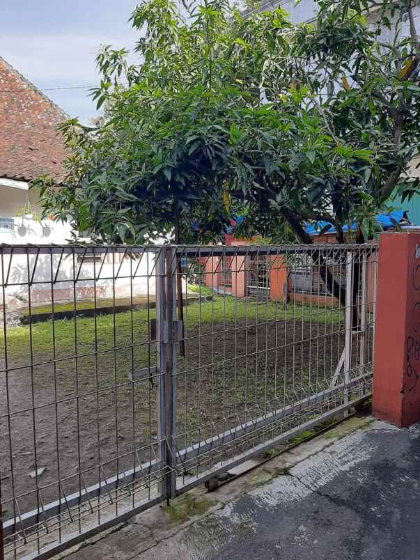 jual rumah strategis bekas belanda dipertengahan kota