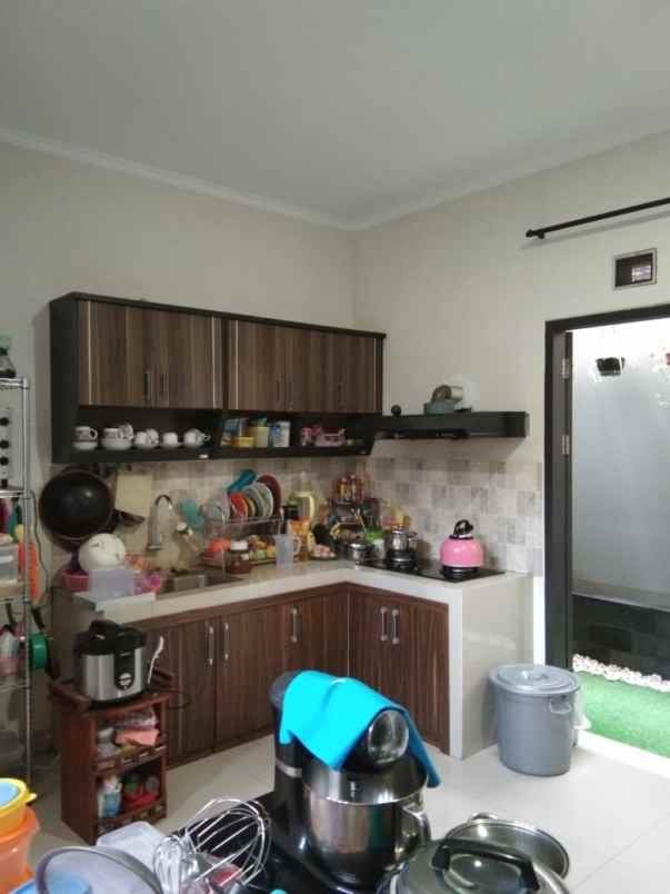 jual rumah take over di perumahan derwati bandung