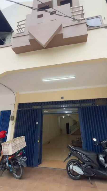 ruko 2 lantai siap pakai mulyosari surabaya nego