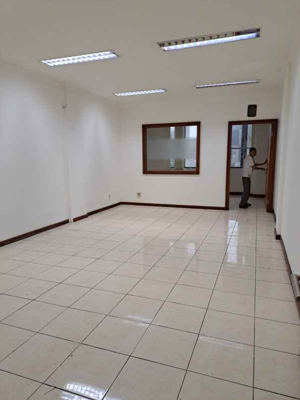 ruko 4 lantai area bisnis pondok indah
