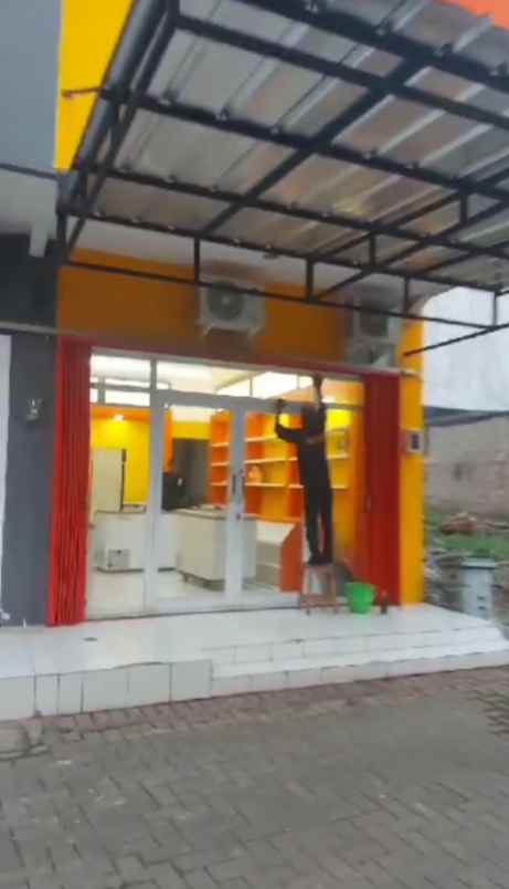 ruko dua lantai ramai strategis benda baru pamulang