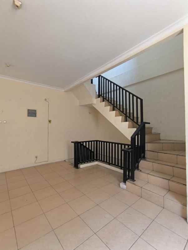 ruko murah strategis kota harapan indah bekasi