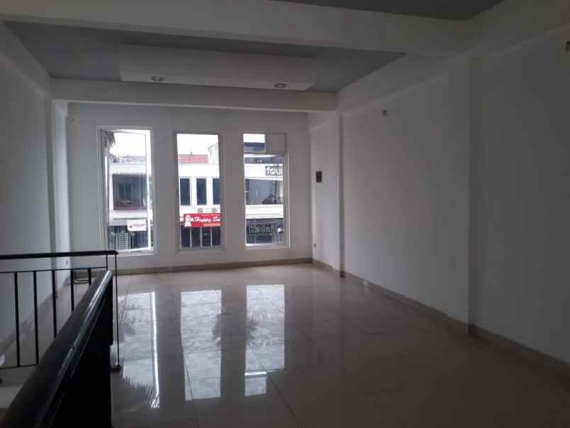 ruko pakuwon city san antonio 2 lantai minim 2 tahun