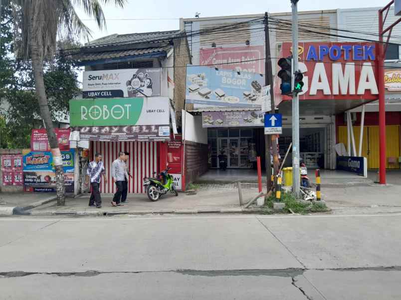 ruko pinggir jalan raya di kota serang